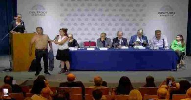 Científicos condenan acto antivacunas: “Es un hecho de extrema gravedad en el Congreso”