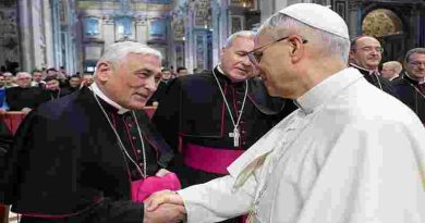 El papa León XIV aceptó la renuncia del obispo de Cádiz acusado de pederastia