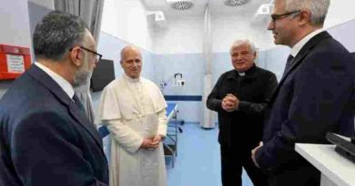 El Papa inauguró un nuevo ambulatorio en el Vaticano: “Todos tienen derecho, también los pobres”