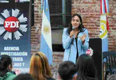 La provincia impulsa la prevención de delitos digitales que afectan a niñas, niños y adolescentes