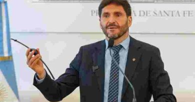 Pullaro presentó las tobilleras duales para prevenir hechos de violencia de género: “Al agresor lo vamos a controlar permanentemente”