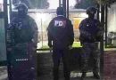 Rosario y la región: 12 allanamientos por microtráfico con ocho detenidos y secuestro de droga y armas