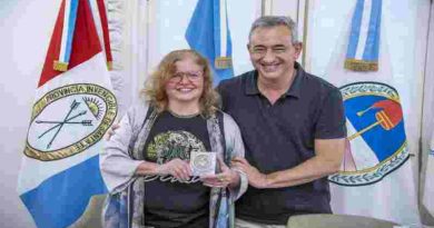 Javkin recibió a Beatriz Vignoli, ganadora del Primer Premio Nacional de Poesía