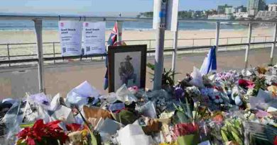 Australia se paraliza para honrar a las víctimas de la masacre en playa Bondi