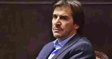 Hallaron un contrato que vincula a la AFA con Javier Faroni