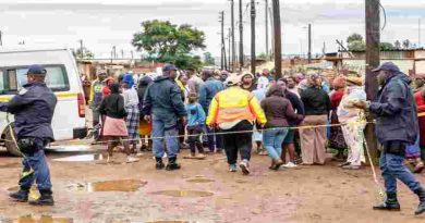 Sudáfrica: Tiroteo deja nueve muertos y diez heridos cerca de Johannesburgo