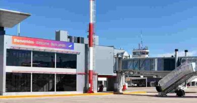 Sin afectar los vuelos comerciales, el Aeropuerto de Rosario realiza trabajos en el sistema de balizamiento