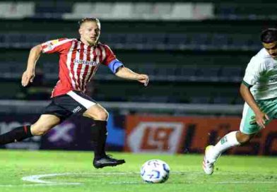 Estudiantes de La Plata goleó a Ituzaingó y avanzó en la Copa Argentina