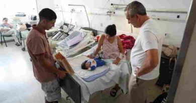 Javkin dio la bienvenida al primer bebé de 2026: “Es un símbolo de lo que esperamos, felicidad y cosas buenas nuevas”