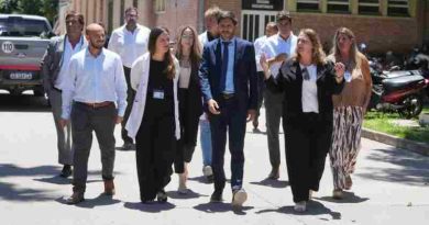 Pullaro recorrió el hospital Cullen en Santa Fe y destacó el trabajo de sus equipos de alta complejidad