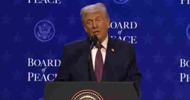 Reculando: Trump ahora accedió a suspender los bombardeos por dos semanas”