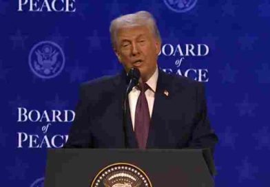 Reculando: Trump ahora accedió a suspender los bombardeos por dos semanas”