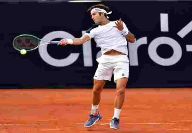 Etcheverry ganó el duelo argentino en el Río Open ante Comesaña y avanzó a octavos de final