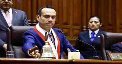 Perú: El Congreso destituye al presidente José Jerí