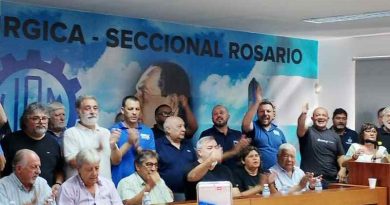 Abel Furlan en Rosario advirtió que “no vamos a ser parte del pelotón de fusilamiento de los trabajadores”