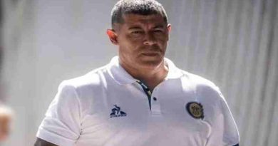 Almirón tras el triunfo canalla: “Es increíble la gente de Central, cómo se hace sentir y cómo quiere al equipo” 