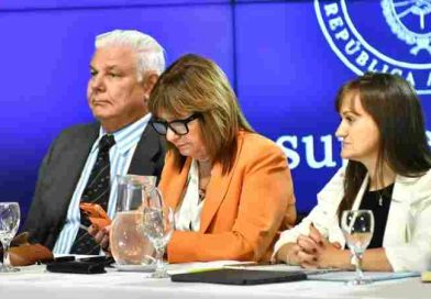 Bullrich busca cerrar acuerdos con legisladores dialoguistas para aprobar la reforma laboral en Senado