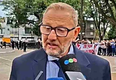 Corach atendió a Pullaro tras la apertura de sesiones: “Nula autocrítica y un relato flojo de papeles que maquilla una realidad que duele”