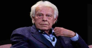Felipe González pide a Pedro Sánchez que adelante las elecciones a 2026 por denuncias de corrupción