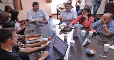 Festram consideró insuficiente la propuesta salarial de los intendentes