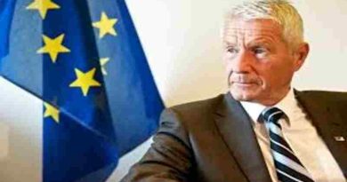 Misterio en Noruega en torno al ex primer ministro que terminó hospitalizado