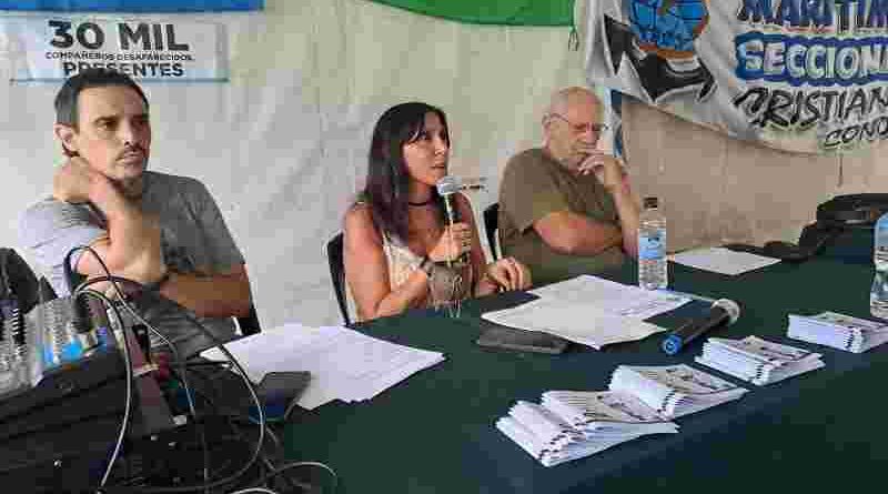 Gremios locales instalaron la carpa de la resistencia en Plaza San Martin