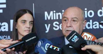 Detienen a dos jóvenes vinculados a la banda Los Menores y al presunto autor del ataque a un supermercado en Rosario