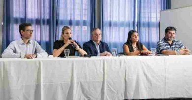 San Cristóbal: La provincia asiste a familias y refuerza la contención en las escuelas