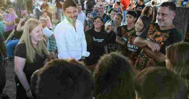 Plan Abre: Pullaro inauguró la remodelación del Club Sparta de Rosario