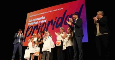 Pullaro: “En Santa Fe llevamos adelante un modelo de cambios y transformaciones sin motosierra, y con sensibilidad social”