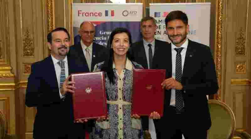 Pullaro firmó un acuerdo con Francia para financiar mejoras energéticas en hospitales, escuelas y aeropuertos de Santa Fe