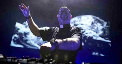 Quién es el “Papa DJ” que homenajeará al Papa Francisco en Plaza de Mayo