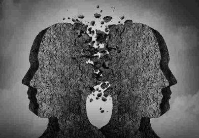 El rugido de la vulgaridad como liturgia del poder