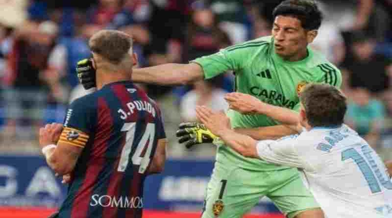 Escándalo en la Segunda Divición Española: piña y expulsión del arquero argentino Esteban Andrada