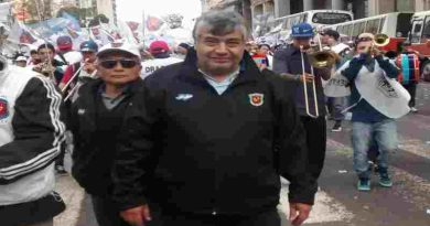 Portuarios de Dragado y Balizamiento cortaron el ingreso al Puerto de Rosario denunciando saqueo