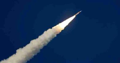 Artemis II se encuentra a mitad de camino de su viaje a la Luna