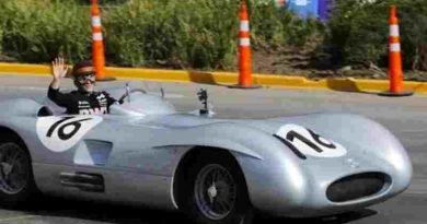 Colapinto emocionó a los nostálgicos con la histórica “Flecha de Plata” de Fangio