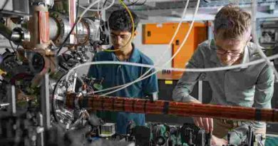 Día Mundial de la cuántica: logran “ver” por primera vez átomos en dos lugares al mismo tiempo