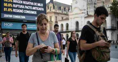 El costo del ajuste y la corrupción: la imagen de Milei se hunde y el rechazo consolida su tendencia al alza