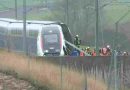 Francia: Trágico choque de un tren con un camión dejó como saldo al maquinista muerto y  27 heridos