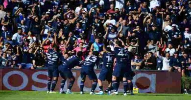 Independiente Rivadavia goleó 5-1 a Gimnasia de Mendoza y se aseguró la primera posición de la Zona B