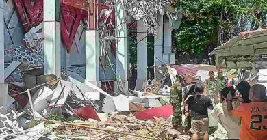 Indonesia: Un terremoto de magnitud 7,4 dejó al menos un muerto