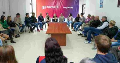 La provincia entregó aportes económicos a deportistas que competirán en los Juegos Suramericanos de la Juventud 2026