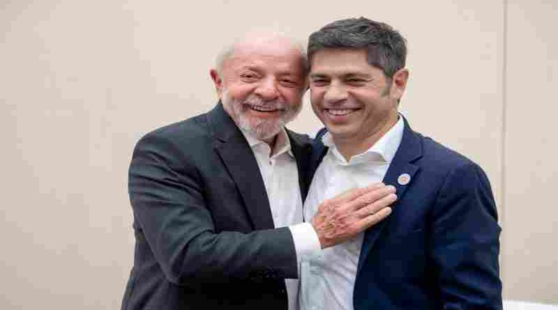 Kicillof con Lula en Barcelona: “Hay otro camino que no es el de la guerra, la crueldad y el abandono”