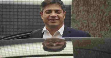 Kicillof se presentó en Tribunales por la deuda de la Nación por jubilaciones y se espera una definición en junio