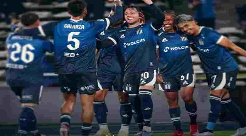 Talleres le ganó a la lluvia y a Riestra: triunfo clave en Córdoba para meterse en la pelea de arriba