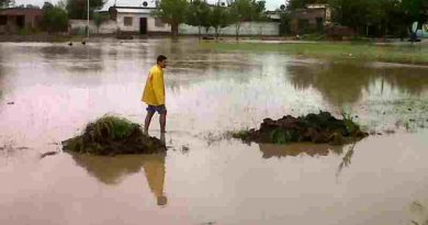 Familias atrapadas por el agua piden ser rescatadas tras un fuerte temporal en Tucumán