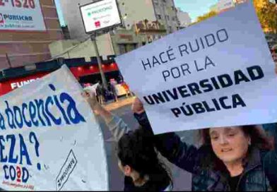 Paro de docentes universitarios: esta semana habrá ruidazo, clase pública y asamblea