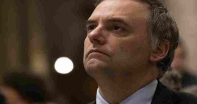 La Justicia avanza sobre Adorni y evalúa citarlo a indagatoria antes de la feria judicial