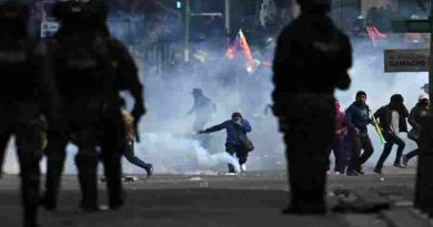 Bolivia: presidente advierte que quienes no quieran dialogar “les caerá la Constitución”